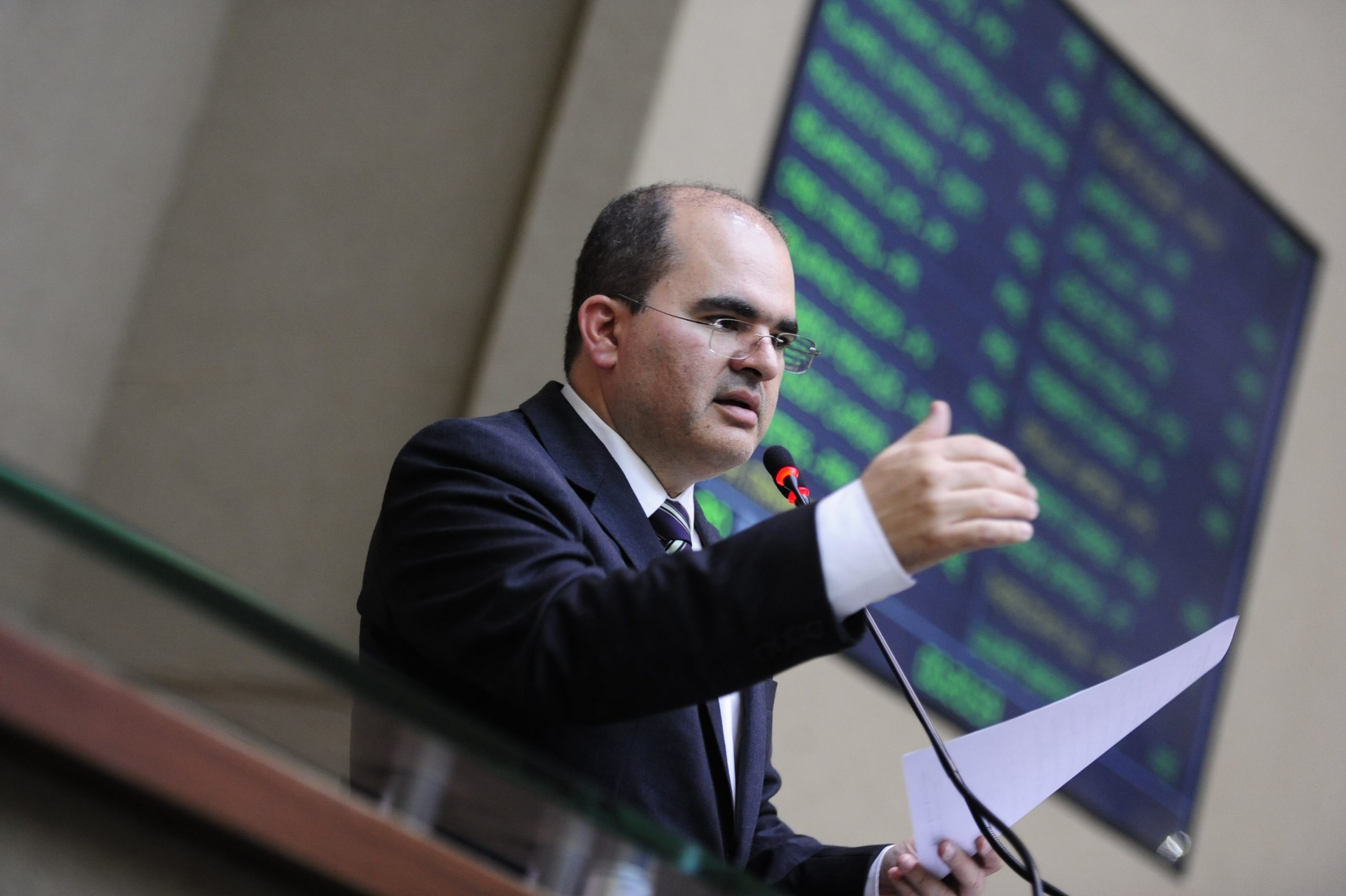 Ricardo Nicolau pede licença da ALE-AM para atuar no combate à Covid-19