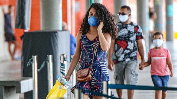 Casos de coronavírus no mundo vão de 1 milhão a 2 milhões em 13 dias