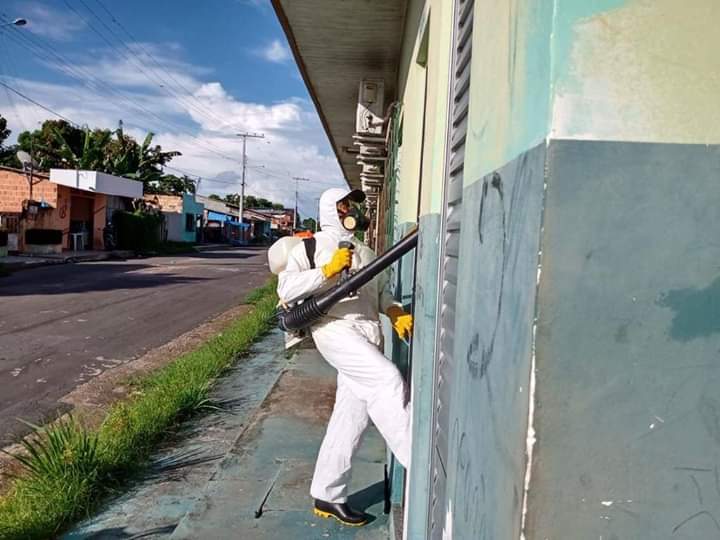 Pandemia avança no interior e prefeitos do AM endurecem restrições