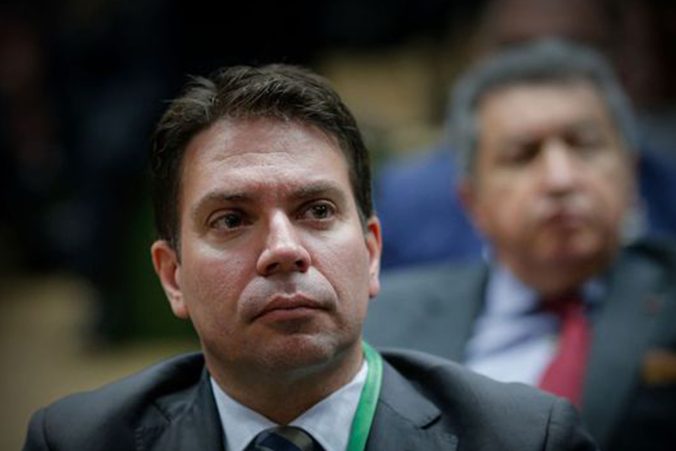 Novo chefe da Polícia Federal é escolhido em meio a controvérsias de Bolsonaro