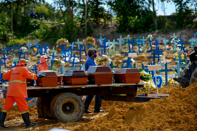 Para desafogar colapso, Manaus vai receber 1.790 urnas neste mês, diz Sindicato das Funerárias