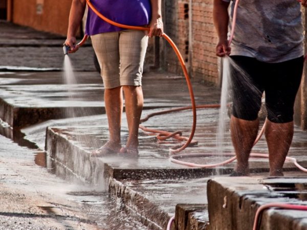 Desperdício de água se torna mais um vilão em tempos do novo Coronavírus