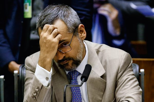 Polícia Federal ouve Weintraub após ministro xingar membros do STF