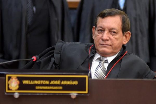 O processo de impeachment, suspenso pelo vice-presidente do TJAM Wellington Araújo (foto), foi ingressado pelo Sindicato dos Médicos (TJAM). (Divulgação/TJAM)