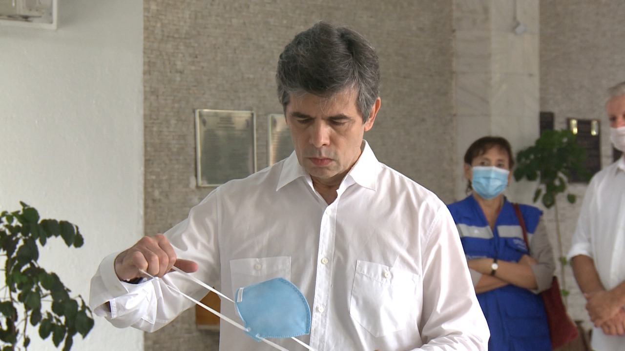 Após divergências com Bolsonaro, Teich deixa o Ministério da Saúde antes de completar um mês