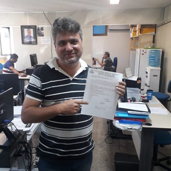 Presidente de Escola de Samba do AM altera estatuto para permanecer no cargo e é vetado