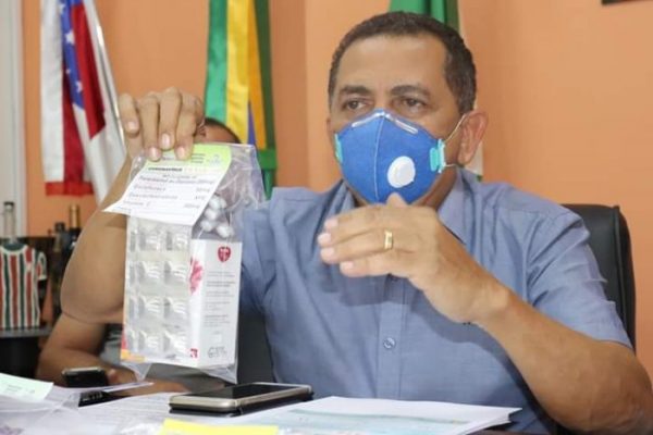 Prefeito ‘Ostentação’, de cidade do AM, vai gastar quase R$ 1 milhão com ‘marmitex’ e lanches para eventos