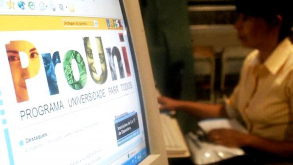 Inscrições para Prouni começam nesta terça-feira, com quase 170 mil bolsas