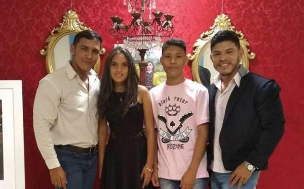 Evandro e Willian Lima com os filhos Carla Victoria e Carlos Eduardo (Evandro Lima/Arquivo Pessoal)