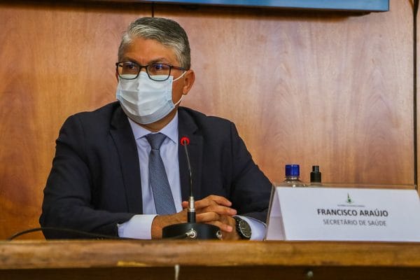 Secretário de Saúde do DF é preso em operação sobre fraudes na compra de testes da Covid-19