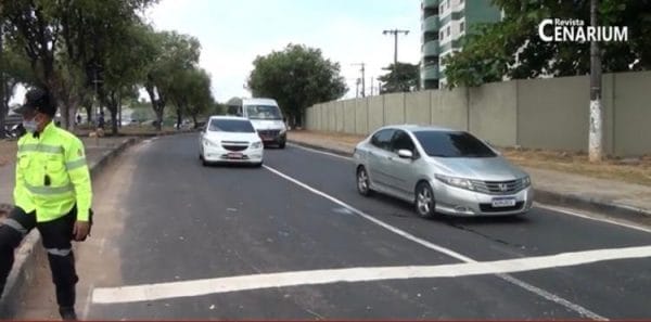 Em  Manaus, trânsito é  alterado em uma das  principais vias da cidade