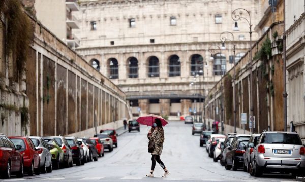 Itália fecha boates em meio a aumento de Covid-19 entre jovens