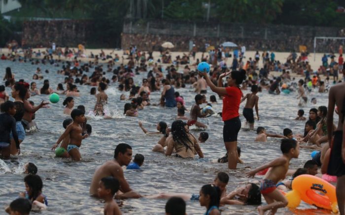 Aglomeração Praia da Ponta Negra, 02/08/2020 (Ricardo Oliveira – Agência Cenarium)
