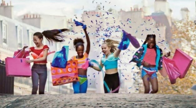 Governo cobra suspensão do filme francês ‘Lindinhas’ por conteúdo sexual distribuído pela Netflix