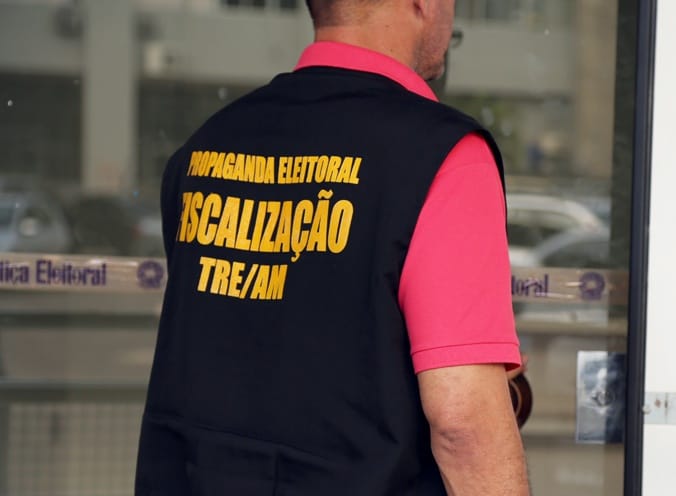 Fiscais do TRE vão às ruas de Manaus vistoriar medidas contra a Covid-19