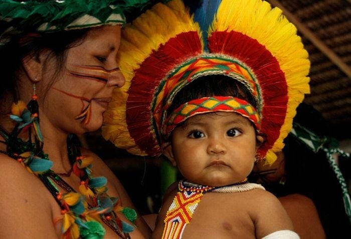Ativistas indígenas comemoram suspensão de reintegração de posse em aldeia Pataxó