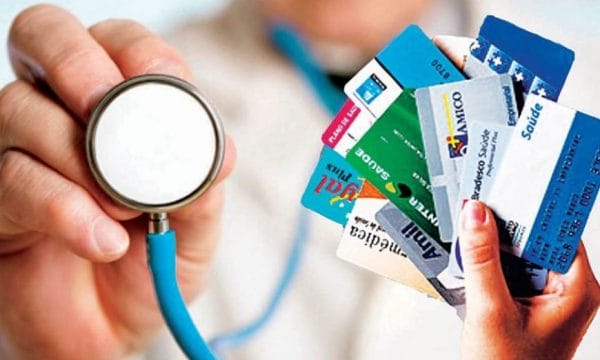 Pesquisa do IBGE aponta que só 30% dos brasileiros tinham plano de saúde em 2019