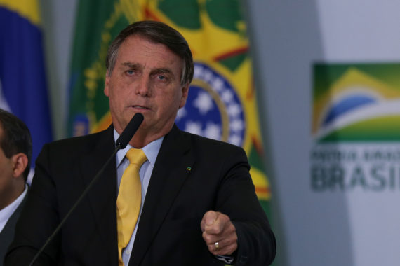 Datafolha: 52% isentam Bolsonaro de culpa por mortes na pandemia; para 8%, ele é principal culpado