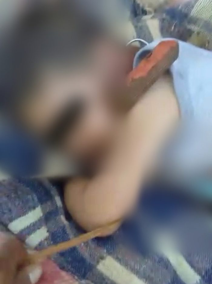 Homem é preso ao manter sobrinho de 2 anos amarrado com coleira de cachorro