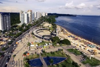 Covid-19: Justiça mantém suspensão de praias, flutuantes e bares no Amazonas