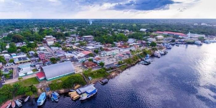 Após decretar toque de recolher, prefeitura proíbe carreatas em Barcelos, no AM