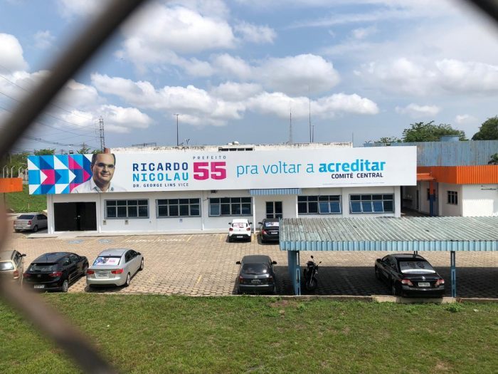 TRE-AM aponta ‘afronte’ em outdoor de Ricardo Nicolau e manda candidato a prefeito de Manaus retirar placa