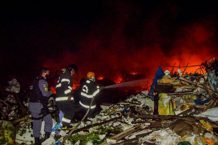 Boi Caprichoso suspeita de incêndio criminoso e pede investigação policial