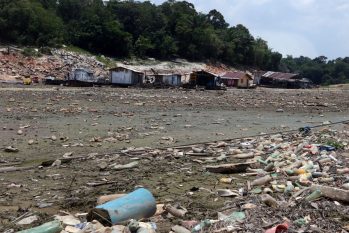 Em época de cheia ou de seca do rio, o descaso e a degradação ao meio ambiente são constantes (Ricardo Oliveira/ Revista Cenarium)