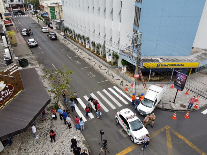 Suspeitos de participar de megassalto a banco em Santa Catarina são presos