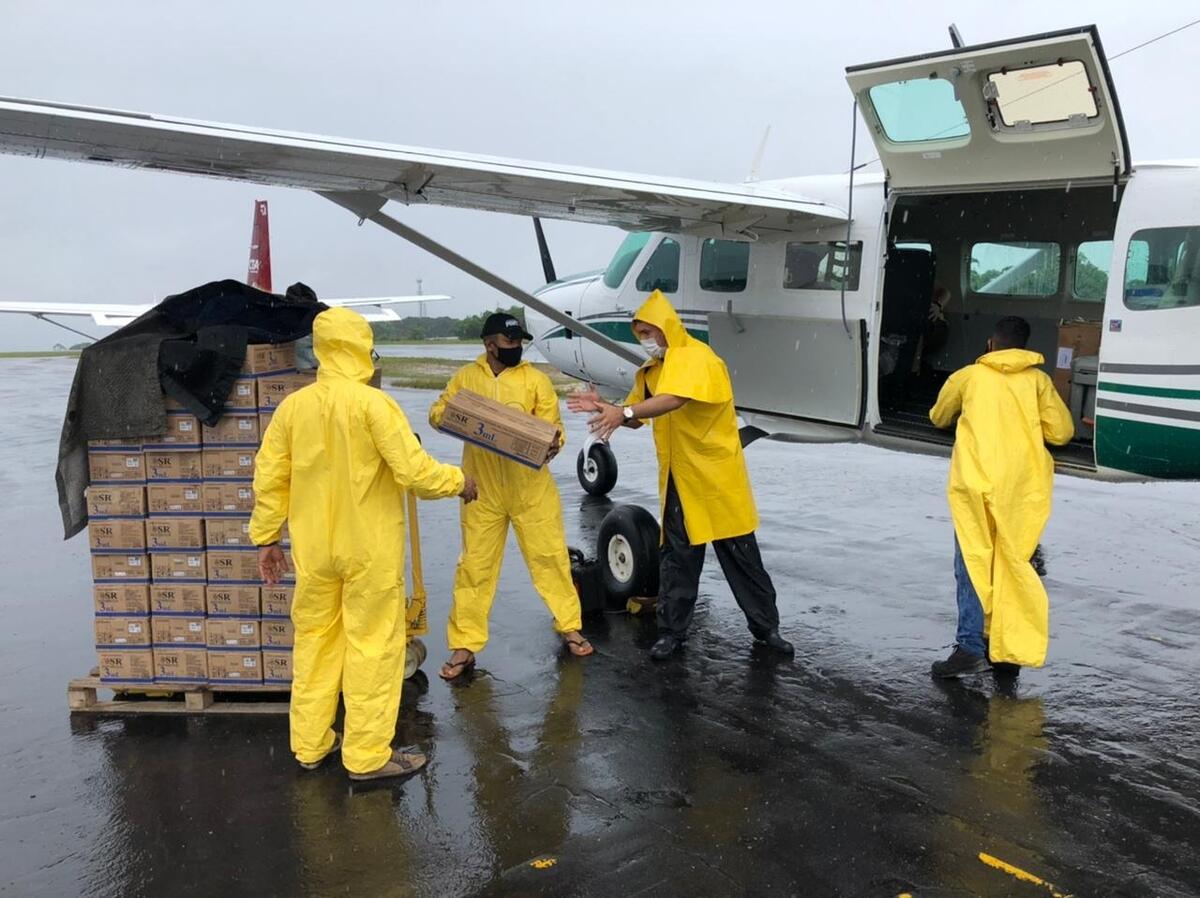 Greenpeace envia 21 mil seringas para assistência de povos indígenas do Alto Rio Negro, no AM