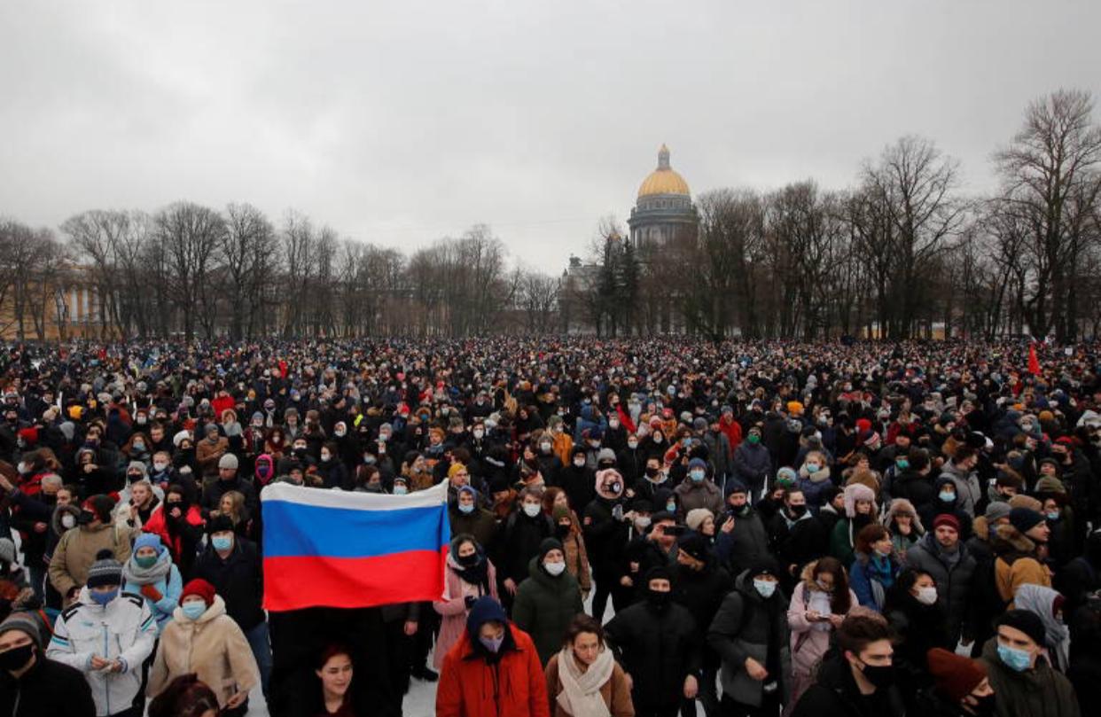 Na Rússia, milhares de manifestantes vão às ruas contra prisão de opositor de Putin