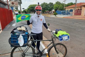 Adalto Freitas pedalou por 1.280 quilômetros para ver a filha se formar na Escola do Teatro Bolshoi em Joinville (SC) (Adalto Freitas/ Arquivo pessoal)