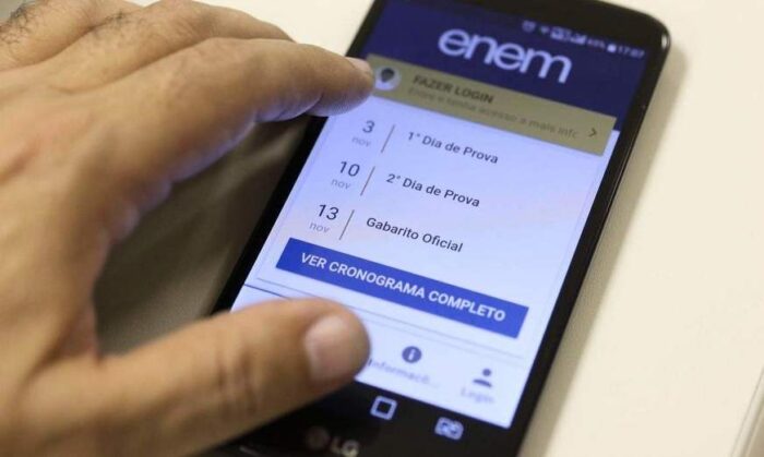 Estudantes reclamam nas redes sociais de suposto erro nas notas do Enem 2020