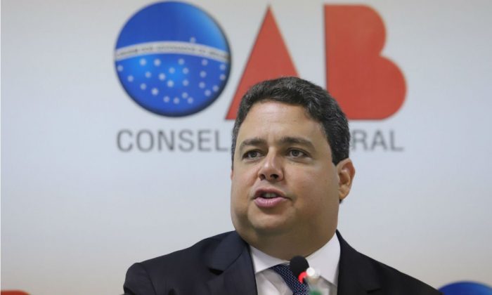 OAB diz que há elementos para impeachment de Bolsonaro: “depende das ruas e do Congresso”