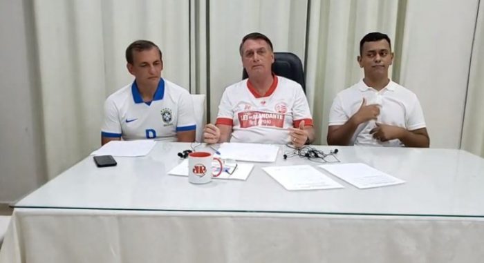 Bolsonaro afirma que Brasil pode comprar vacina da ‘Moderna’ contra Covid-19