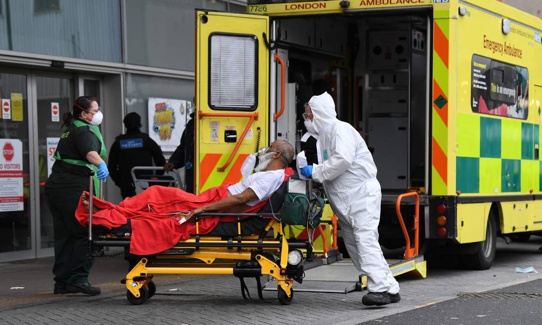 Mutações do novo coronavírus do Brasil, Reino Unido e África do Sul são de ‘alto risco’