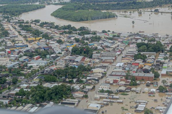 Cheia dos rios no Acre já deixou mais de 130 mil pessoas atingidas na capital e no interior