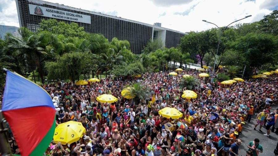 Folga no Carnaval é ou não direito adquirido? Saiba se empresa pode exigir trabalho