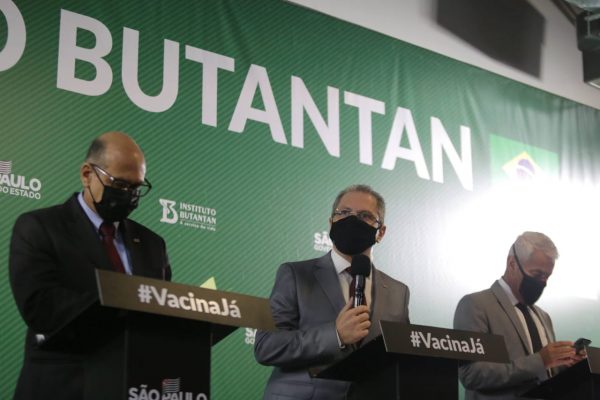 Butantan pede à Anvisa autorização para pesquisa com ‘soro antiCovid’