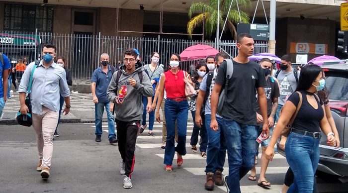 Com pandemia, 20 Estados têm taxa média de desemprego recorde em 2020