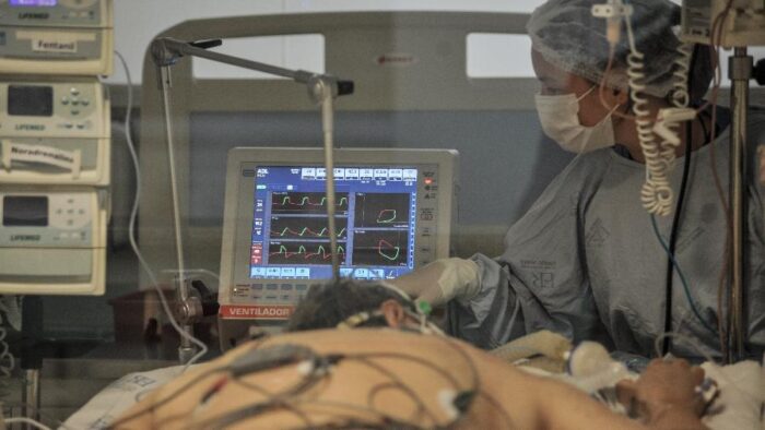 Em SP, pacientes da UTI dizem a médicos e enfermeiros que tomaram ivermectina