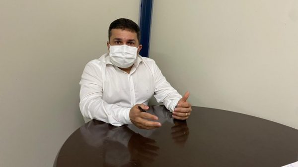 Delegado da PF supervisiona vacinação em Manaus: ‘o maior desafio da minha carreira’