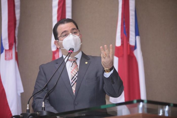 Deputado do AM, Wilker Barreto critica gastos publicitários, mas destina R$ 294 mil do ‘Cotão’ para marketing