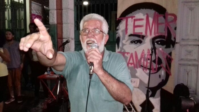 Poeta Dori Carvalho relembra tempos da ditadura militar e critica governo Bolsonaro