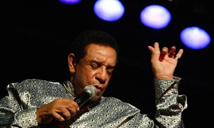 Agnaldo Timóteo tem piora em quadro de Covid-19 e é intubado no Rio de Janeiro