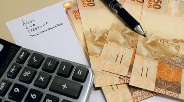 Renda achatada – com R$ 852, Amazonas tem o segundo menor rendimento domiciliar per capita na Amazônia Legal