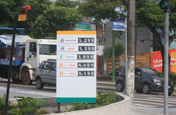 Governo reduz mistura de biodiesel após preço do combustível disparar