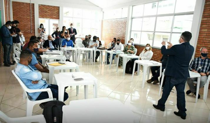 Em Manicoré, empresários do AM tentam regularizar atividade de manejo florestal há dois anos