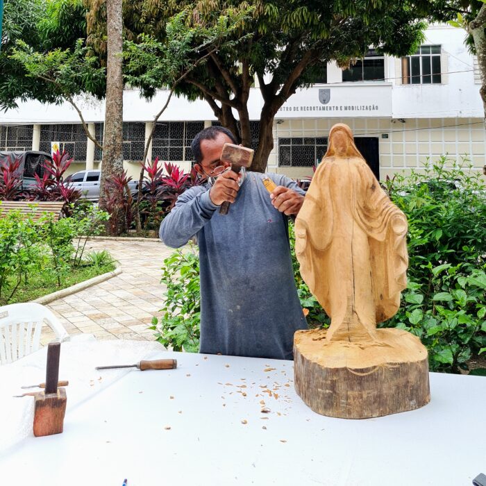 Esculturas estão em exposição interativa permanente  na praça Dom Pedro II, Centro Histórico de Manaus (Alessandra Leite/Revista Cenarium) 