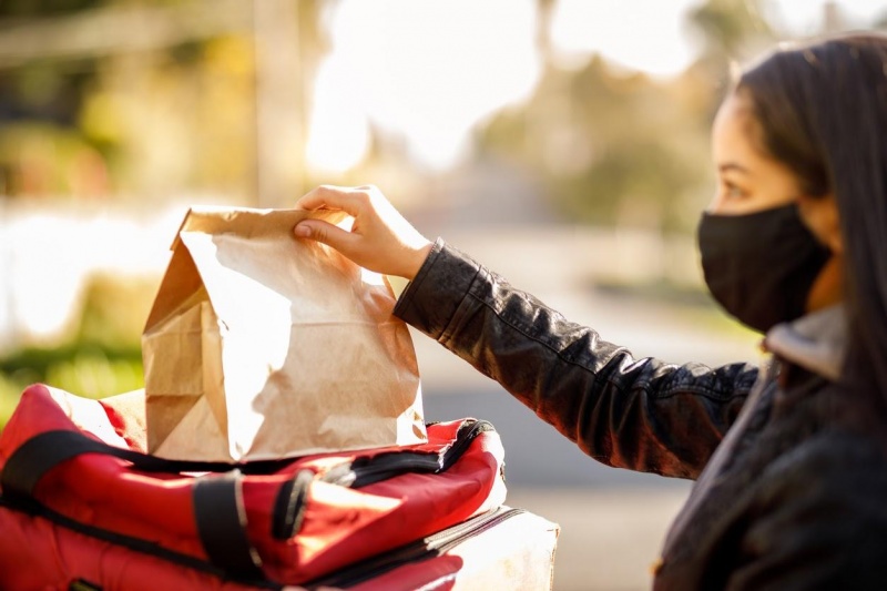 Delivery na pandemia transforma serviço em tendência e oportunidade para pequenos empreendedores
